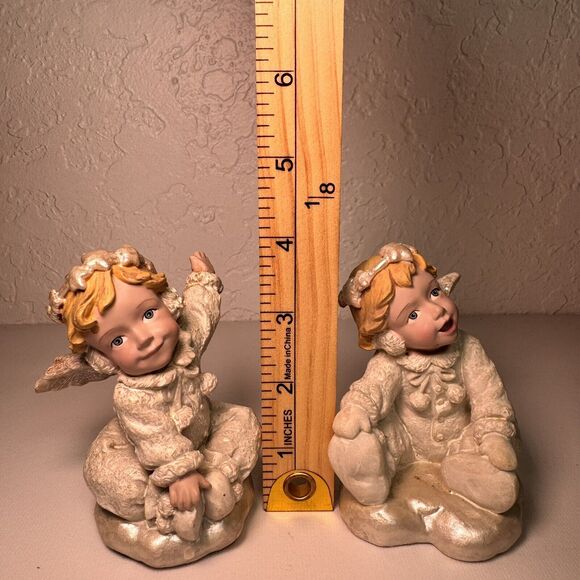 Vintage Snow Angel Figurines 1994 Set Of 2 Playing on Ground 3"x3.5"x4 - Picture 4 of 8